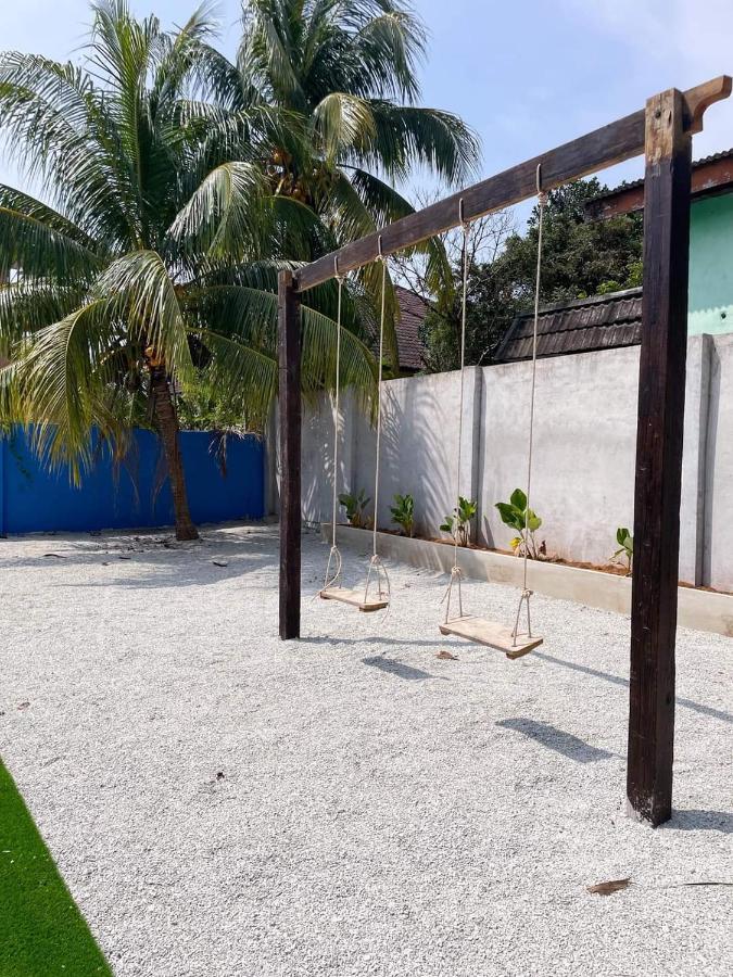 Casa Tiga Homestay Besut Kampung Kuala Besut Buitenkant foto